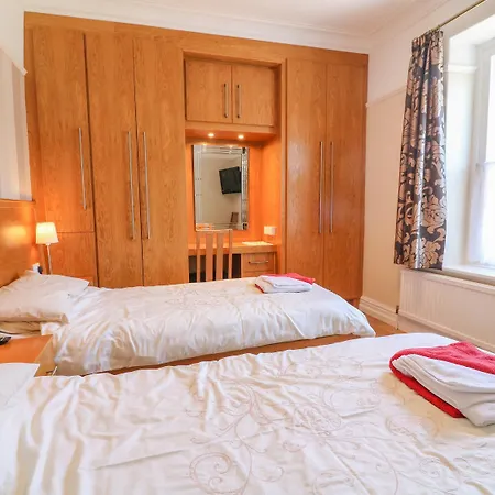 Feriehus Riverside View *