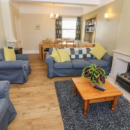 Feriehus Riverside View *